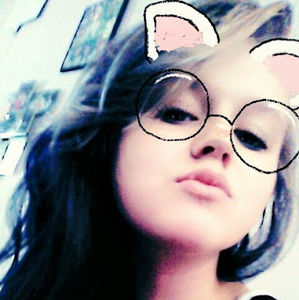 Meet your Posher, Macaila